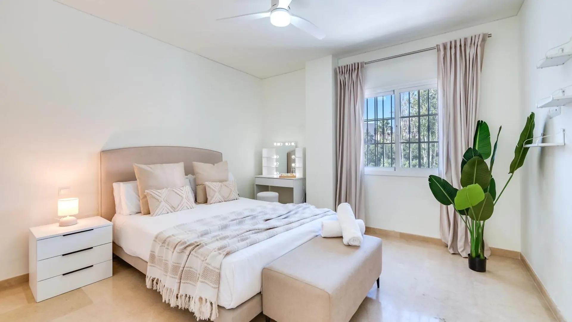 Vacation Marbella I Villa Azahar Retreat, Paradise For Golfers, Private Heated Pool, Close To The Best Beaches And High-End Restaurants