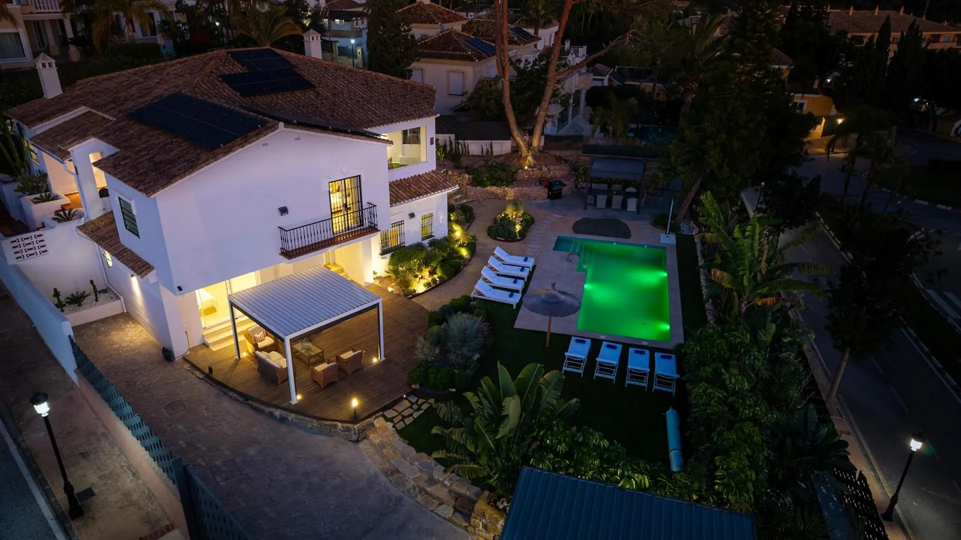 Vacation Marbella I Villa Azahar Retreat, Paradise For Golfers, Private Heated Pool, Close To The Best Beaches And High-End Restaurants
