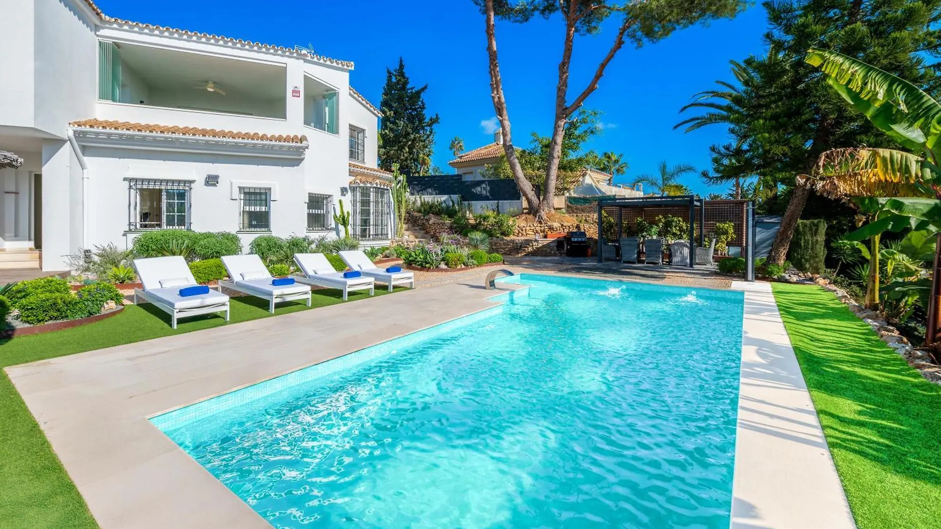 Vacation Marbella I Villa Azahar Retreat, Paradise For Golfers, Private Heated Pool, Close To The Best Beaches And High-End Restaurants